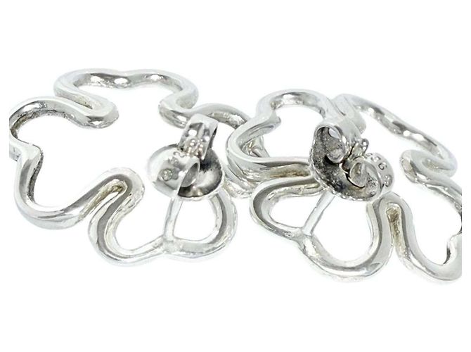 Orecchini a forma di quadrifoglio in argento Chanel - vista 2
