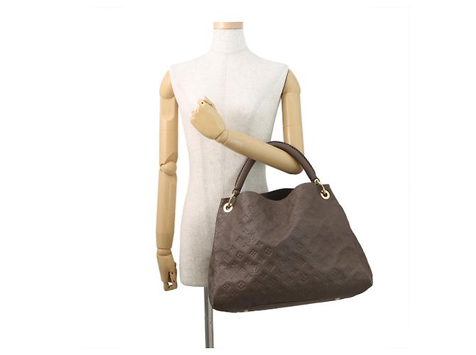 Borsa a Spalla Artsy MM in Monogram Empreinte Louis Vuitton - vista 4