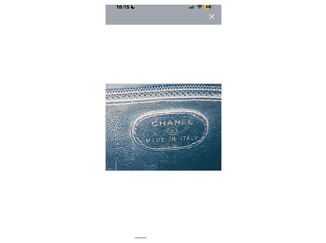 Pochette Chanel in pelle verniciata nera Nero - vista 4