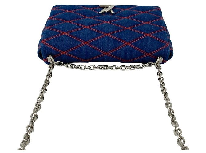 Louis Vuitton Maltage Umhängetasche aus gestepptem Denim mit Drehverschluss Blau - Ansicht 4