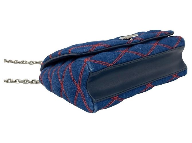 Louis Vuitton Maltage Umhängetasche aus gestepptem Denim mit Drehverschluss Blau - Ansicht 7