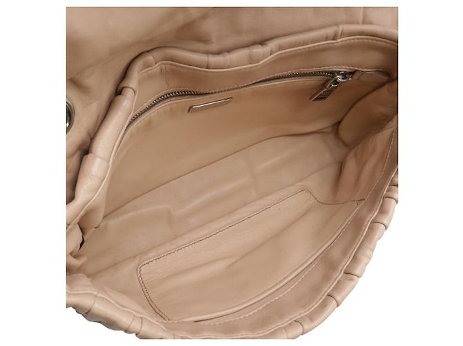 Borsa a Spalla Prada Nappa Gaufre Beige - vista 7