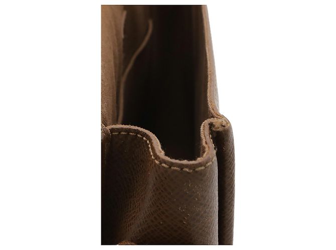Borsa a Spalla Louis Vuitton Taiga Andrei Marrone - vista 9
