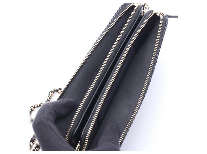 Borsa a mano Chanel Deauville blu navy - vista 3