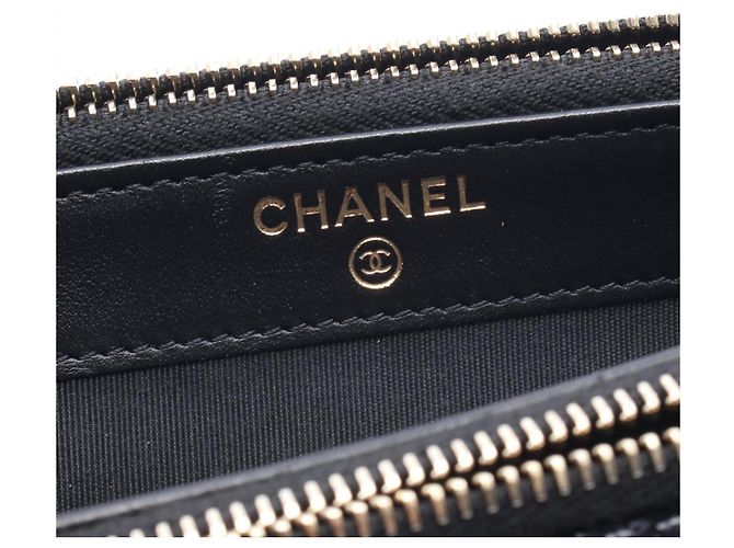 Borsa a mano Chanel Deauville blu navy - vista 4