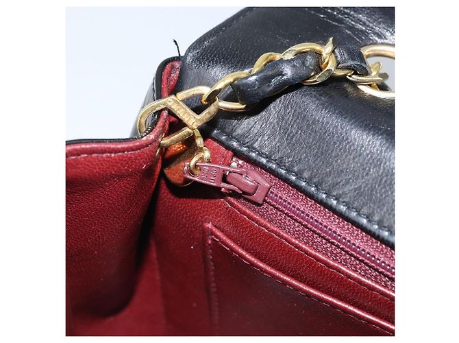 CHANEL Diana 25 Borsa a Catena Matelassé Pelle Verniciata Nera Oro CC Auth bs34314 - vista 20