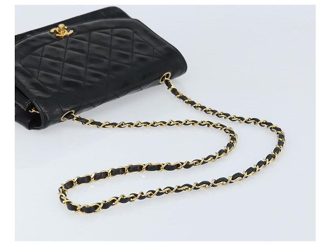CHANEL Diana 25 Borsa a Catena Matelassé Pelle Verniciata Nera Oro CC Auth bs34314 - vista 7