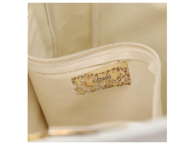 Borsa a spalla a catena CHANEL in pelle bianca oro CC Auth mr2247 Bianco D'oro - vista 22