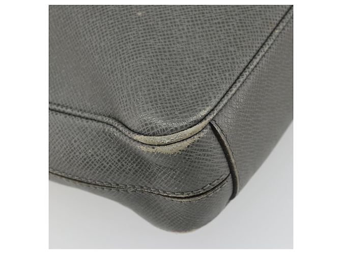 LOUIS VUITTON Borsa Porta Documenti da Viaggio Taiga Gracie M30640 LV Auth ka3587 - vista 14