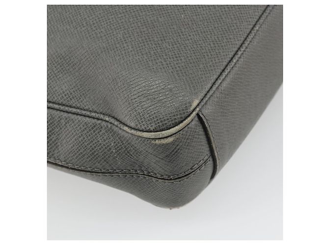LOUIS VUITTON Borsa Porta Documenti da Viaggio Taiga Gracie M30640 LV Auth ka3587 - vista 16