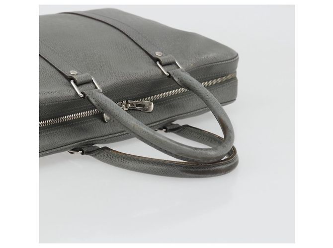 LOUIS VUITTON Borsa Porta Documenti da Viaggio Taiga Gracie M30640 LV Auth ka3587 - vista 7