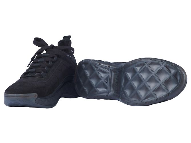 Chanel Interlocking CC Logo Sneakers Schwarz - Ansicht 10