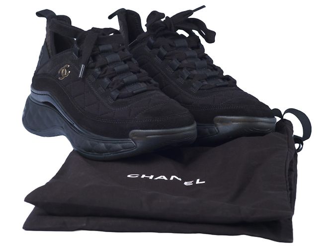 Chanel Interlocking CC Logo Sneakers Schwarz - Ansicht 11