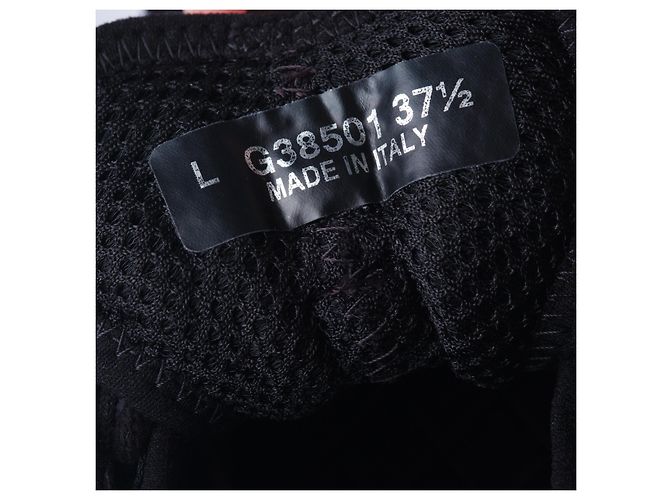 Chanel Interlocking CC Logo Sneakers Schwarz - Ansicht 9