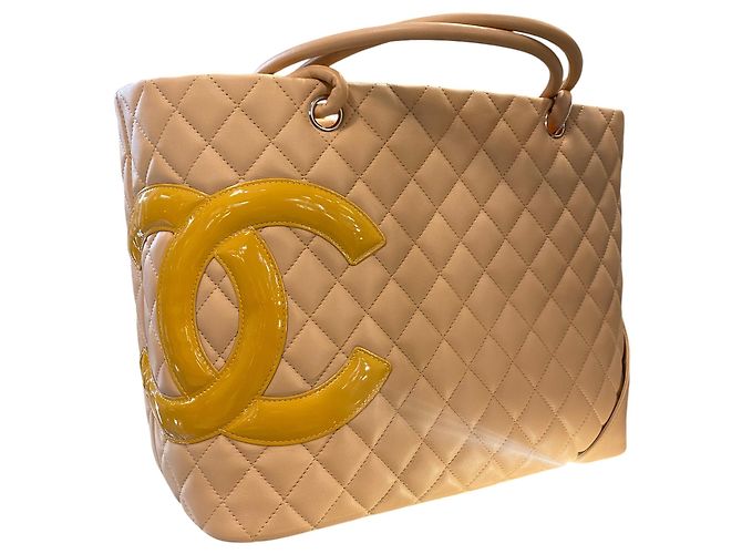 2005 Chanel Cambon Beiger Lammleder gesteppte Double C Handtasche - Ansicht 2