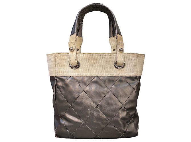 Borsa in pelle grigia e beige Chanel 2006 - vista 3