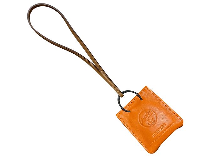 Hermès Mini charm Arancione Hermes in pelle arancione e marrone - vista 4