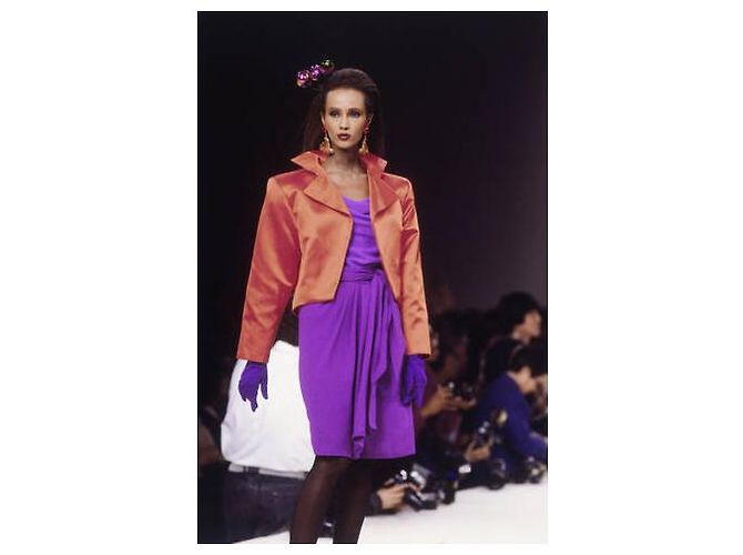 Abito viola Haute Couture Yves Saint Laurent 1999 - vista 2