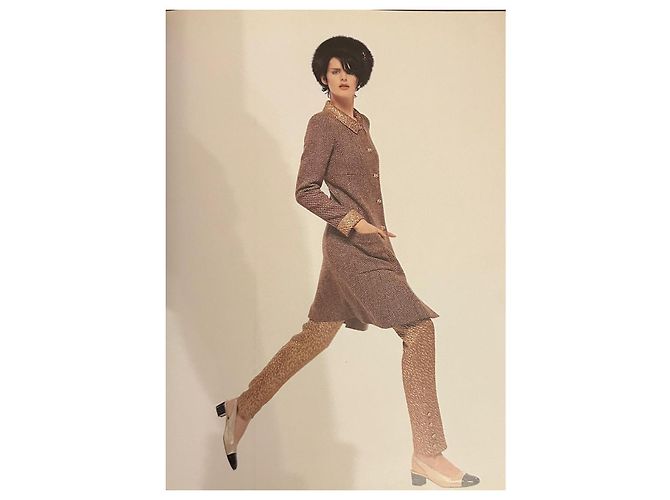 Giacca Chanel Tailleur in marrone con Gripoix (FW 1996/1997) - vista 2