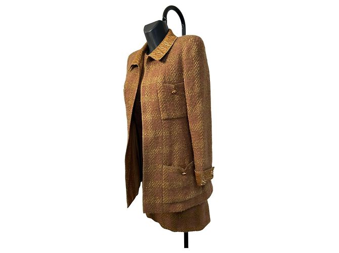 Giacca Chanel Tailleur in marrone con Gripoix (FW 1996/1997) - vista 3