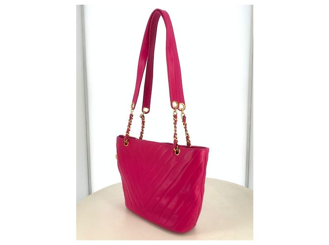 Chanel 1991-1992 Chevron Lammleder Tote - Ansicht 2
