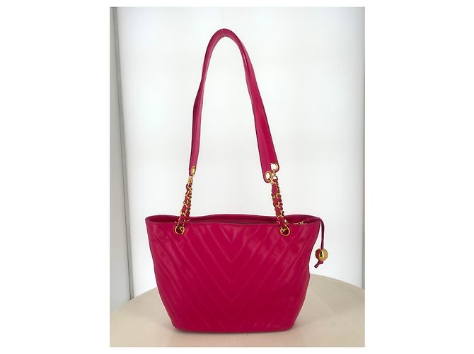 Chanel 1991-1992 Chevron Lammleder Tote - Ansicht 3