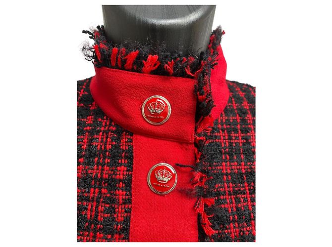Giacca in bouclé-tweed Dolce & Gabbana in rosso e nero audace. - vista 3