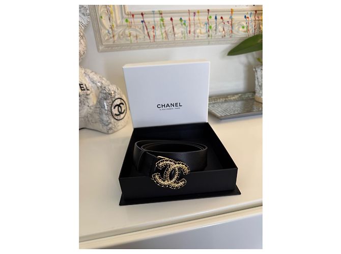 Chanel Schwarzer Leder- und Goldgürtel Golden - Ansicht 5