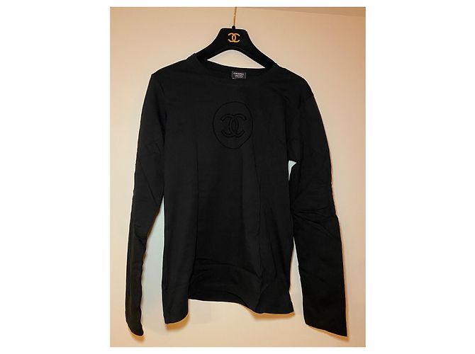 Chanel Long Sleeve Black T-Shirt with CC Signature Print - view 13