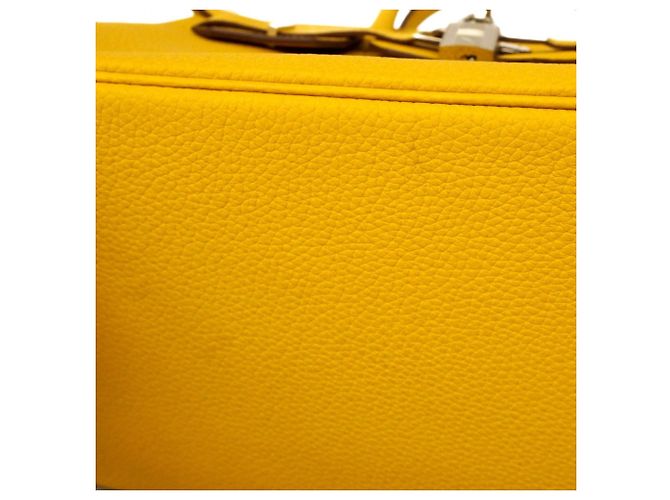 Borsa Hermès Birkin 30 in pelle Togo Giallo - vista 12
