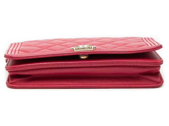 Carteira Boy em Couro Caviar Matelassê Vermelha Chanel com Corrente Vermelho - vista 3