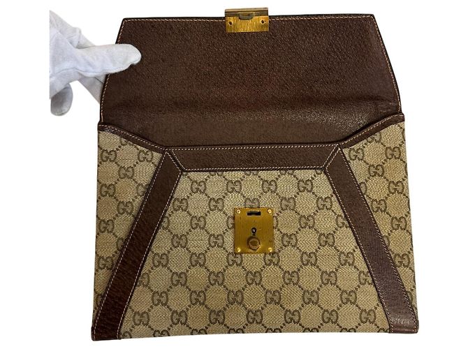 Bolsito Old Gucci Letter Castaño - vista 5