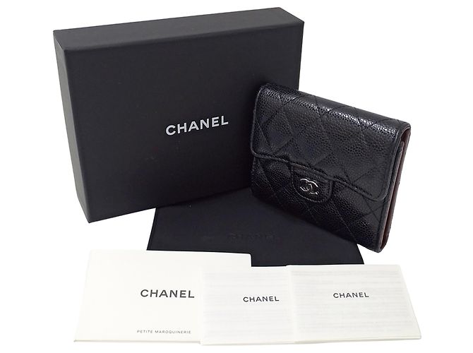 Portafoglio bi-fold classico matelassé per donne Chanel Nero - vista 6