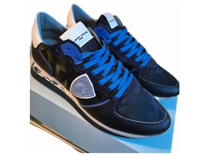 Philippe Model Sneakers basse in pelle e camoscio con camouflage blu Nero Bianco - vista 3