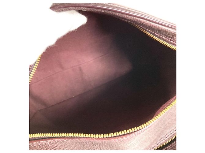 Borsa a Spalla Reporter PM Taiga Louis Vuitton Porpora - vista 16