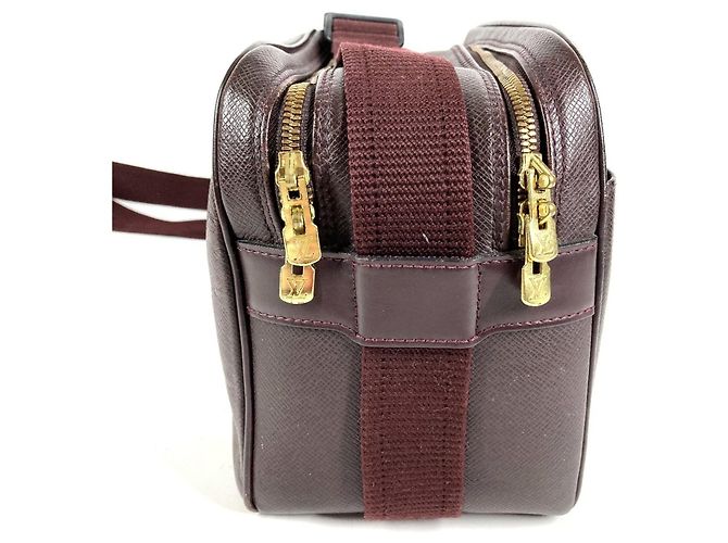 Borsa a Spalla Reporter PM Taiga Louis Vuitton Porpora - vista 6