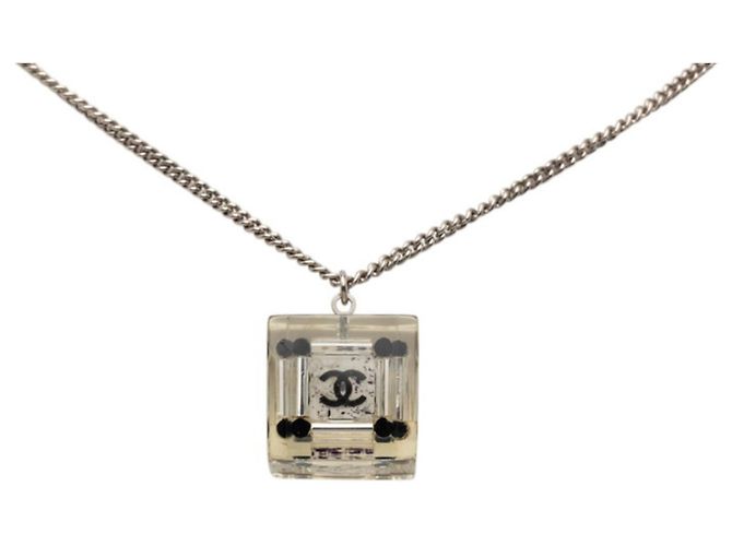 Collana pendente a cubo quadrato con il logo Coco di Chanel Nero Argento - vista 2