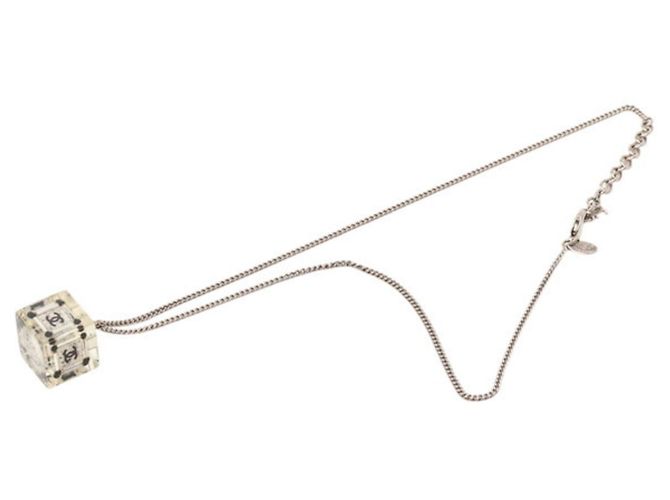 Collana pendente a cubo quadrato con il logo Coco di Chanel Nero Argento - vista 3