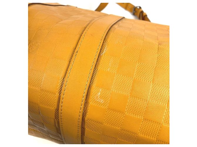 Borsa Keepall Bandoulière 45 Damier Infini Louis Vuitton Giallo - vista 10