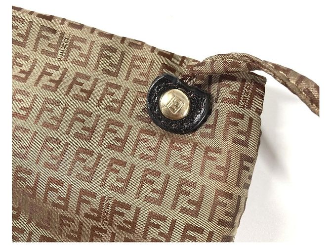 Zucchino Borsa in nylon beige Fendi 7VA240 - vista 18