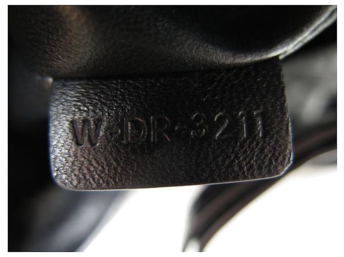 Céline NUOVO RARO BORSO A MANO CELINE STRAP BOX CON MANIGLIA IN CUOIO DI CROCODRILO Nero - vista 11