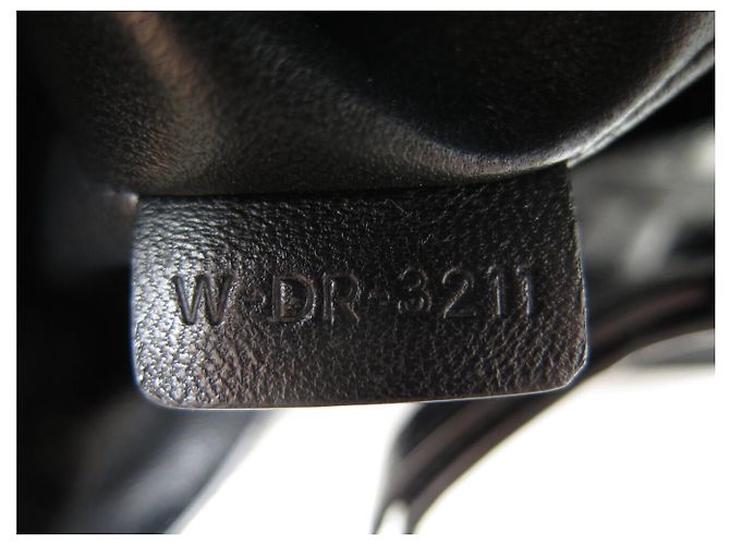 Céline NUOVO RARO BORSO A MANO CELINE STRAP BOX CON MANIGLIA IN CUOIO DI CROCODRILO Nero - vista 12