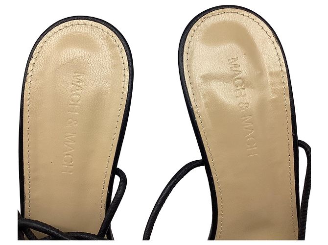 Sandali con tacco in pelle nera impreziositi da cristalli Mach & Mach - vista 9