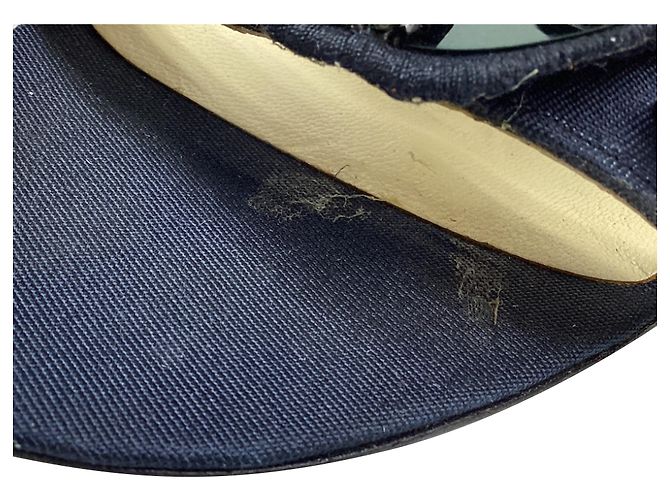 Prada Sandali con tacco e cinturino alla caviglia decorati con gioielli in satin blu navy - vista 9