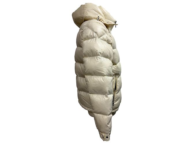 Jaqueta Puffer Moncler Maya em nylon branco Cru - vista 2