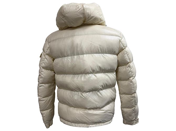 Jaqueta Puffer Moncler Maya em nylon branco Cru - vista 3