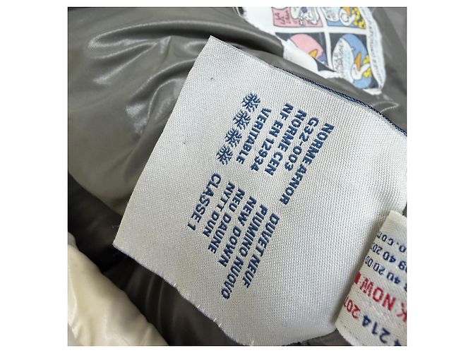 Jaqueta Puffer Moncler Maya em nylon branco Cru - vista 5