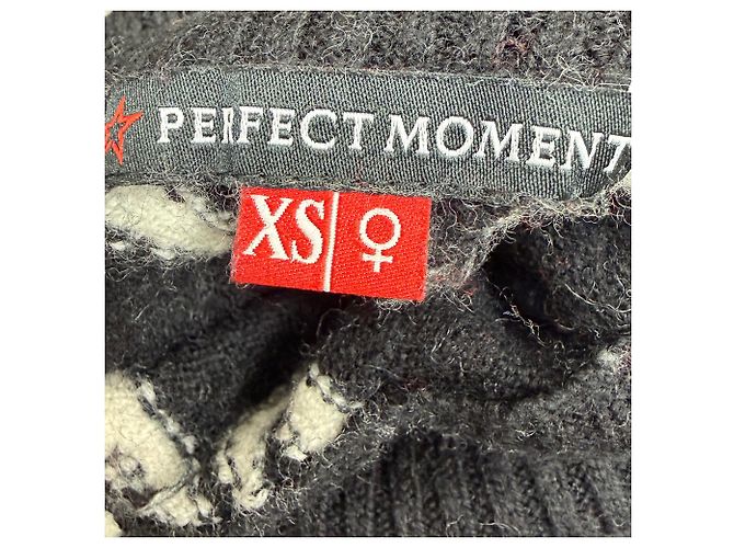 Perfect Moment Star Dust Rollkragenpullover aus schwarzer Merinowolle - Ansicht 4