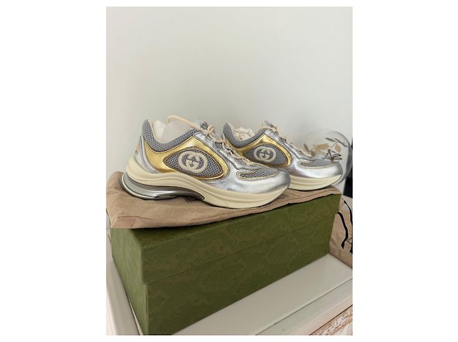 Sneakers Gucci in pelle e rete argentate e dorate D'oro Grigio Silver hardware - vista 11