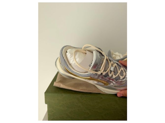 Sneakers Gucci in pelle e rete argentate e dorate D'oro Grigio Silver hardware - vista 8